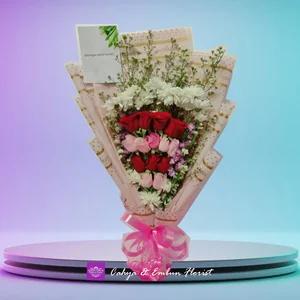 Hand Bouquet 002 — Toko Bunga Bogor Cahya & Embun Florist
